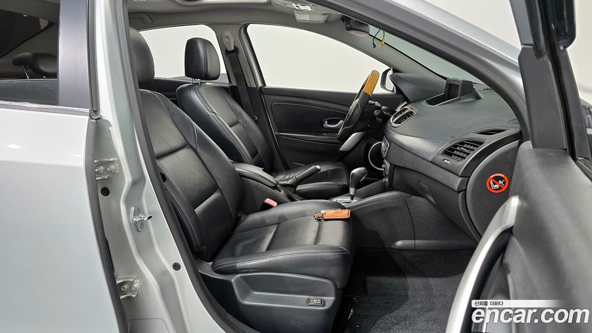 Renault-KoreaSamsung SM3 2010