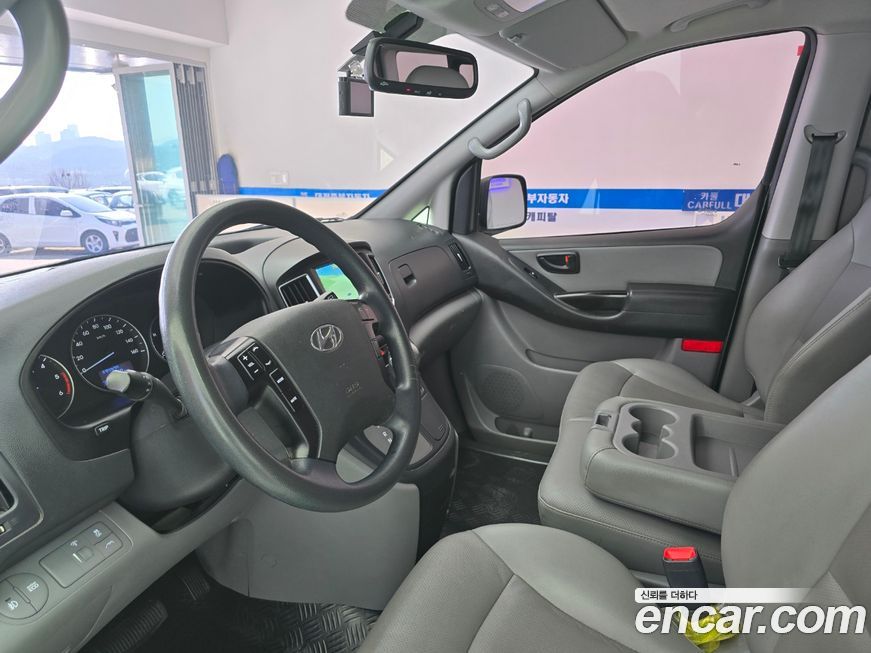 Hyundai Starex 2018