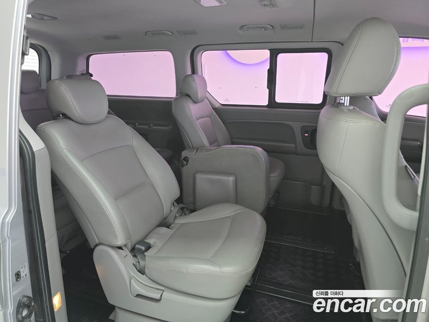 Hyundai Starex 2018