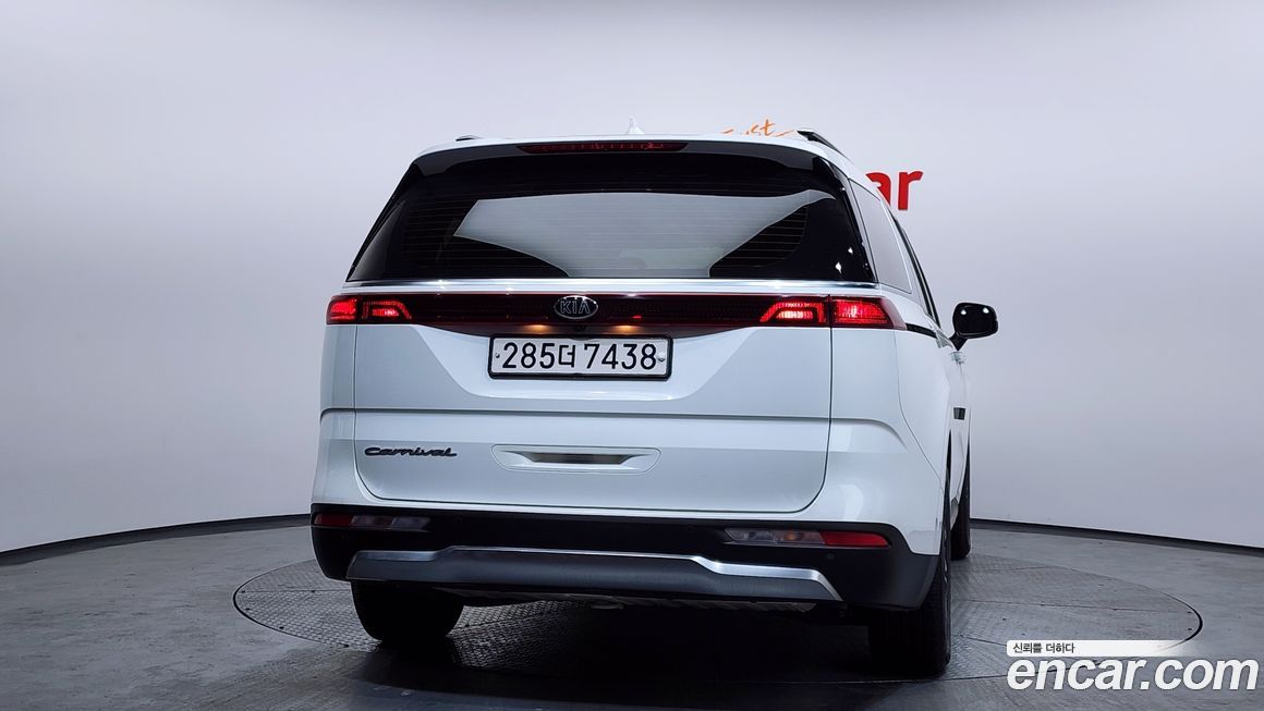 Kia Canival 2021
