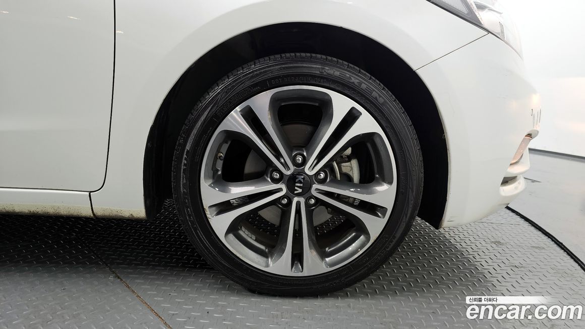 Kia K3 2015