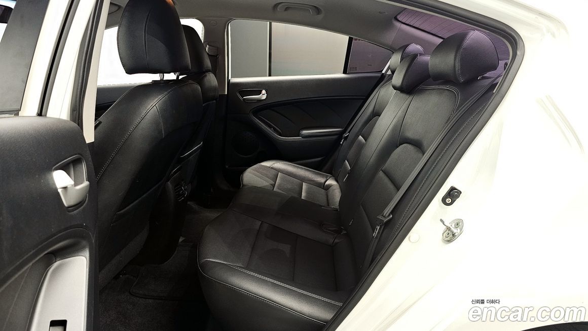 Kia K3 2015