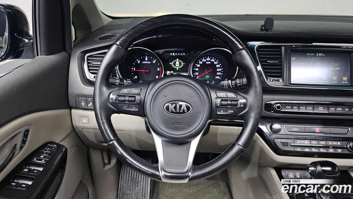 Kia Canival 2016