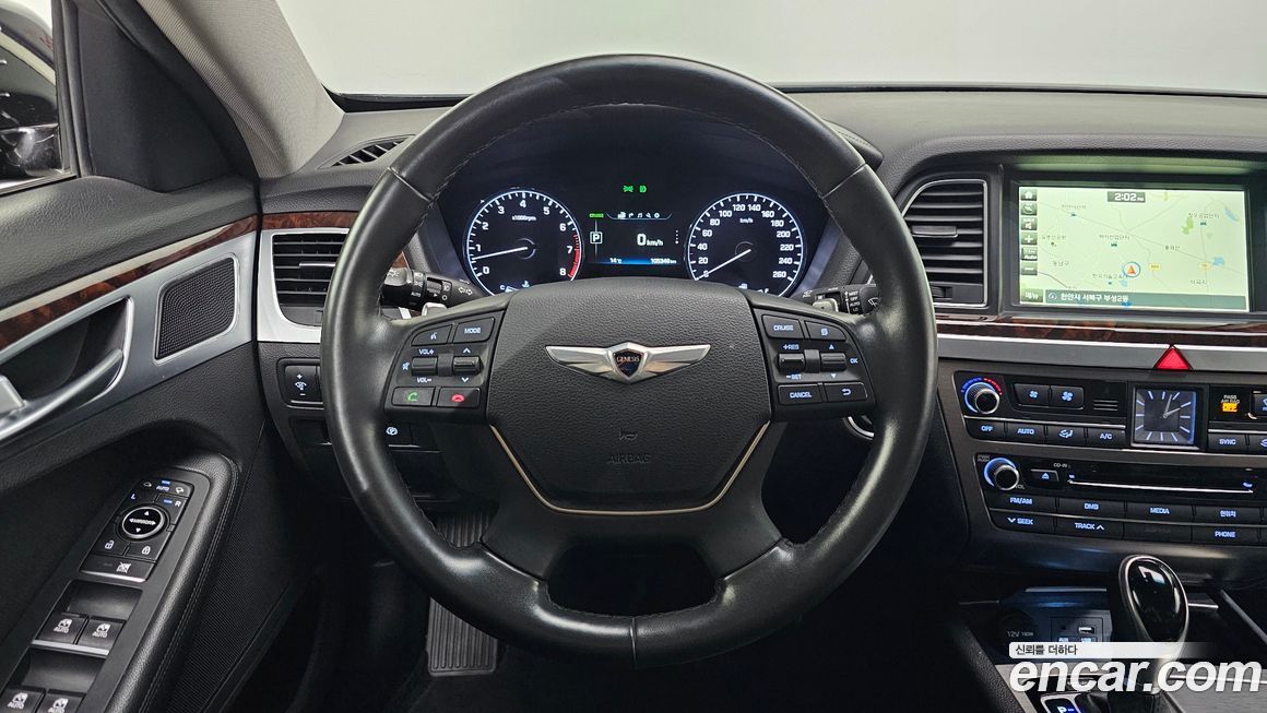 Hyundai Genesis 2016