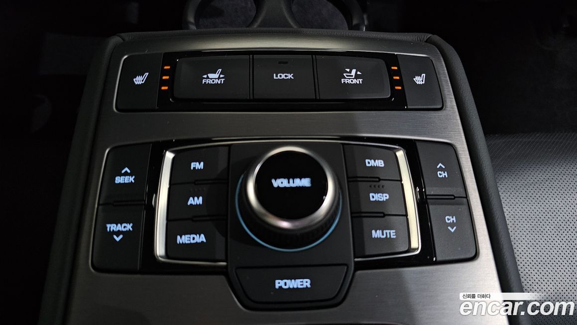 Hyundai Genesis 2016