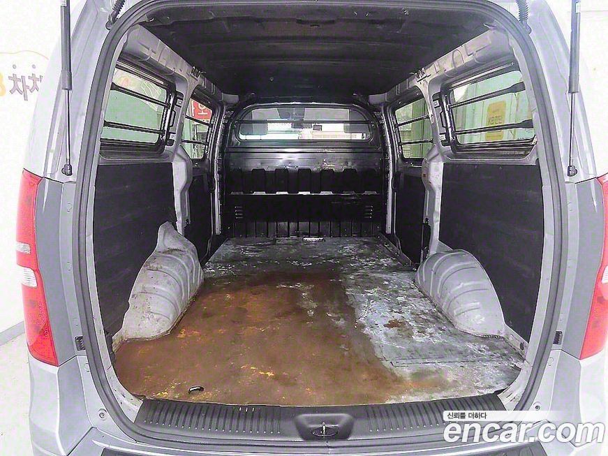 Hyundai Starex 2021