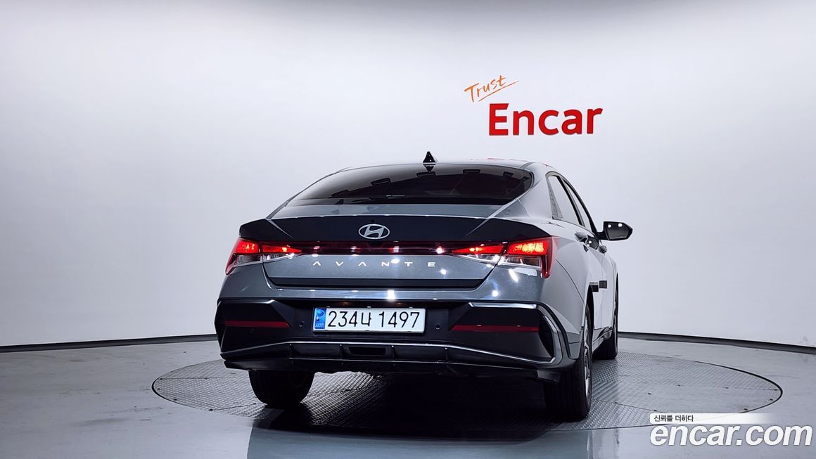 Hyundai AVANTE 2024