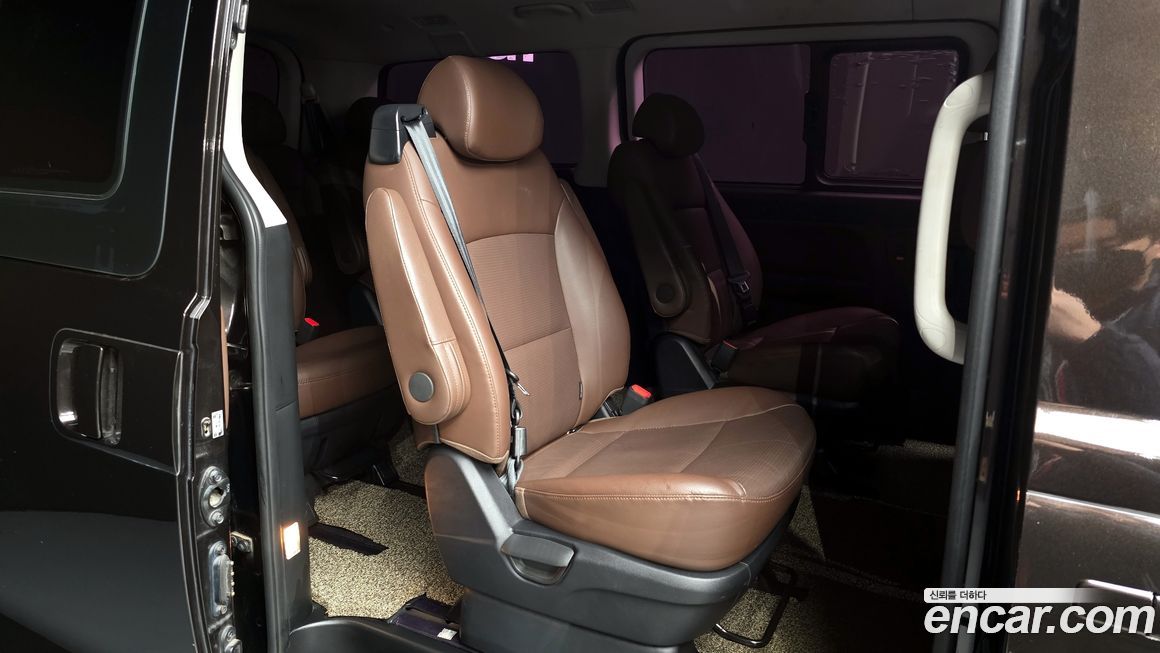 Hyundai Starex 2019