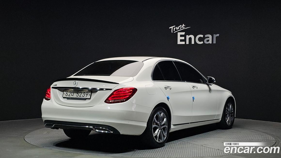 Mercedes-Benz C-Class 2017