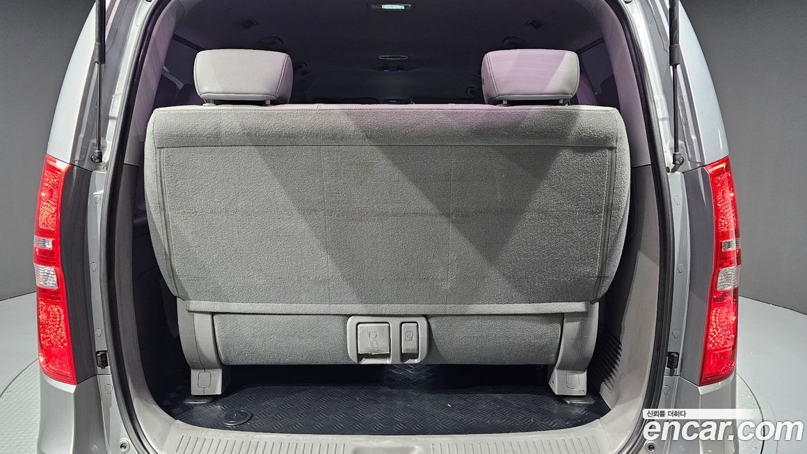Hyundai Starex 2020