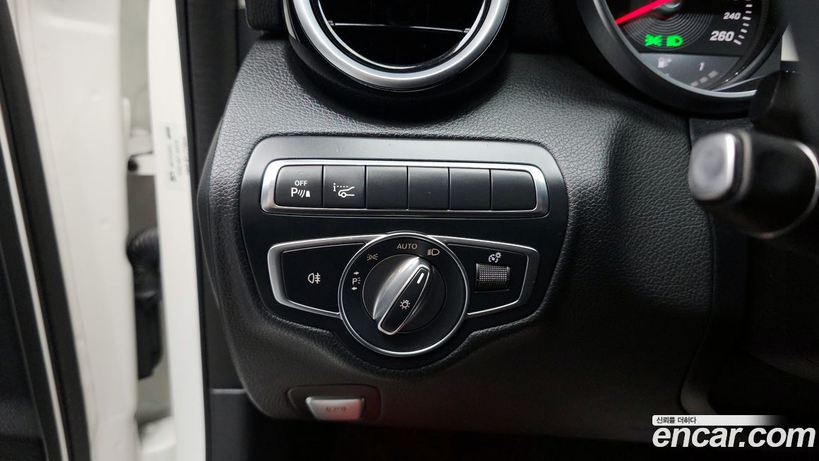 Mercedes-Benz C-Class 2017