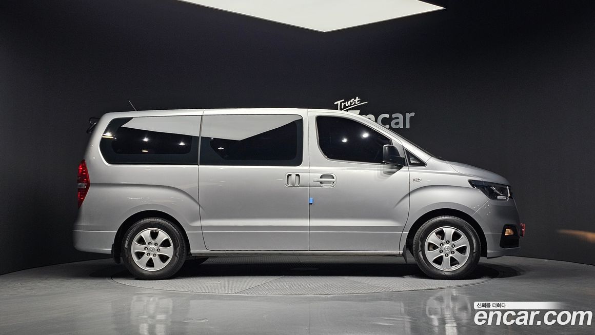 Hyundai Starex 2020