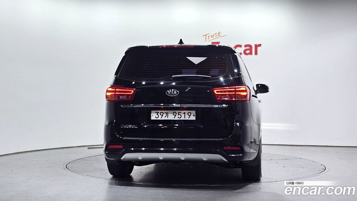 Kia Canival 2019