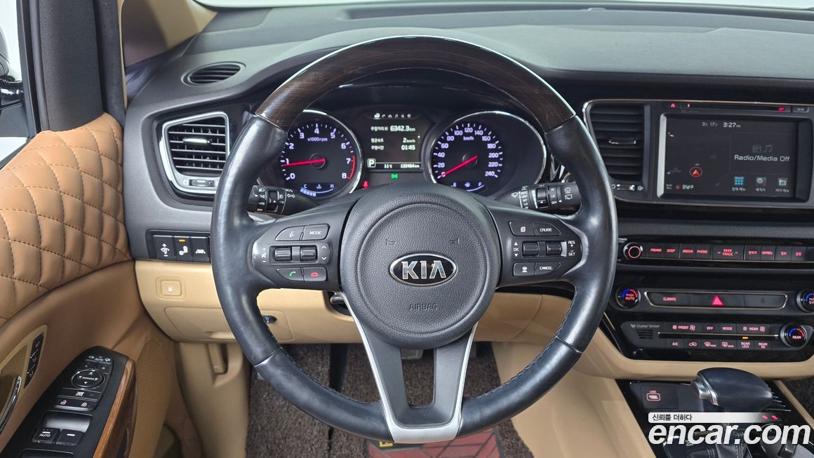 Kia Canival 2018