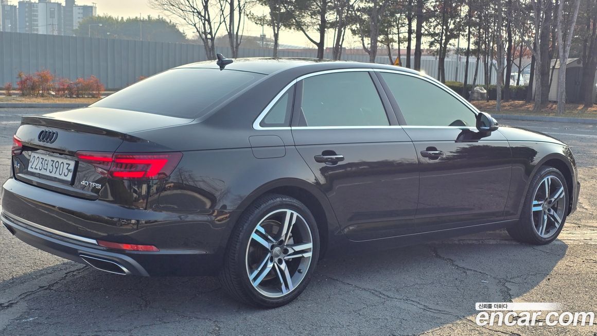 Audi A4 2019