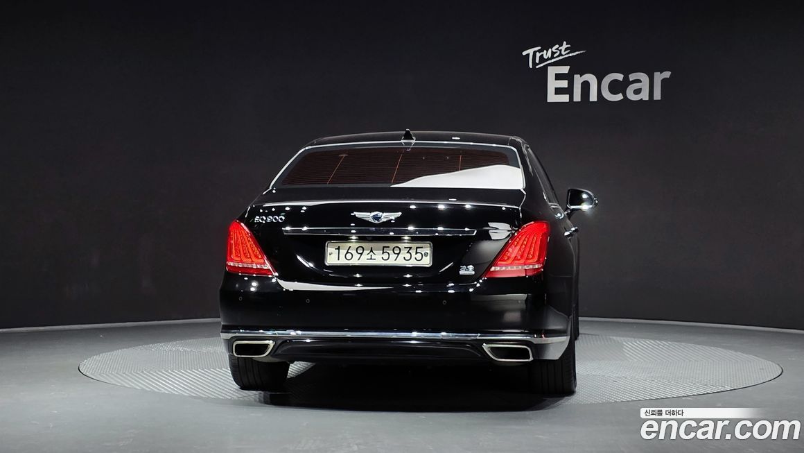 Genesis EQ900 2016