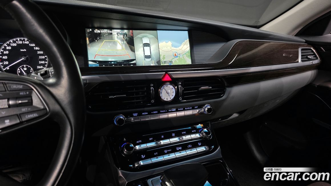 Genesis EQ900 2016