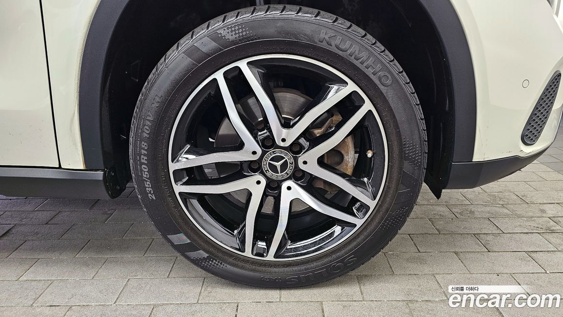 Mercedes-Benz GLA-Class 2018