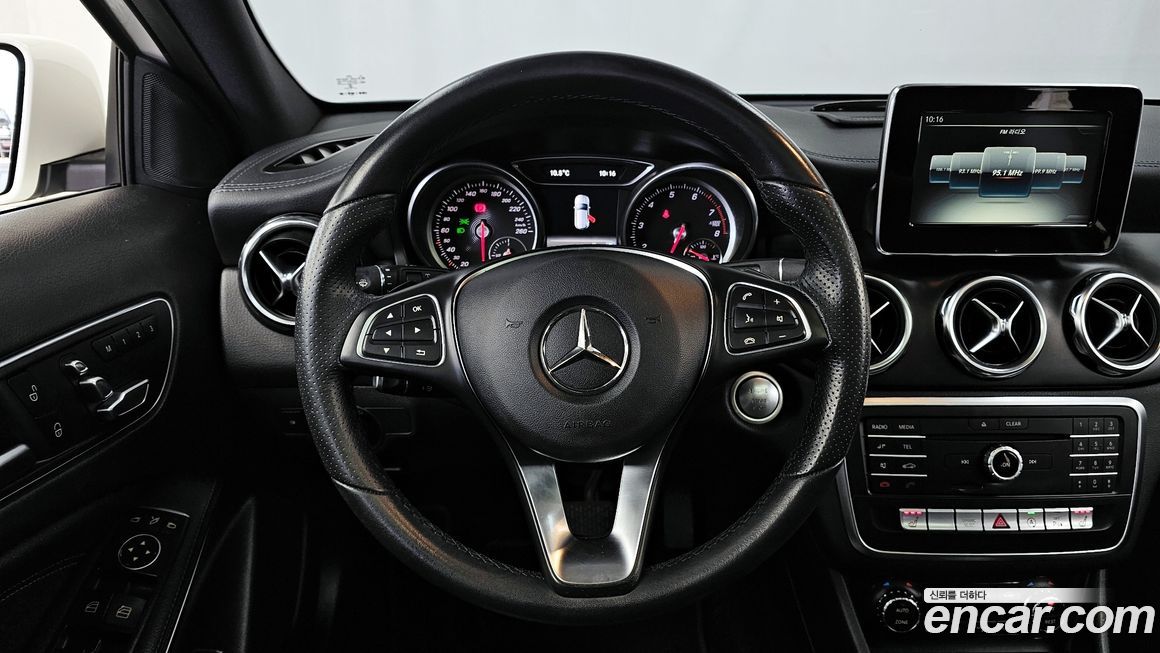 Mercedes-Benz GLA-Class 2018