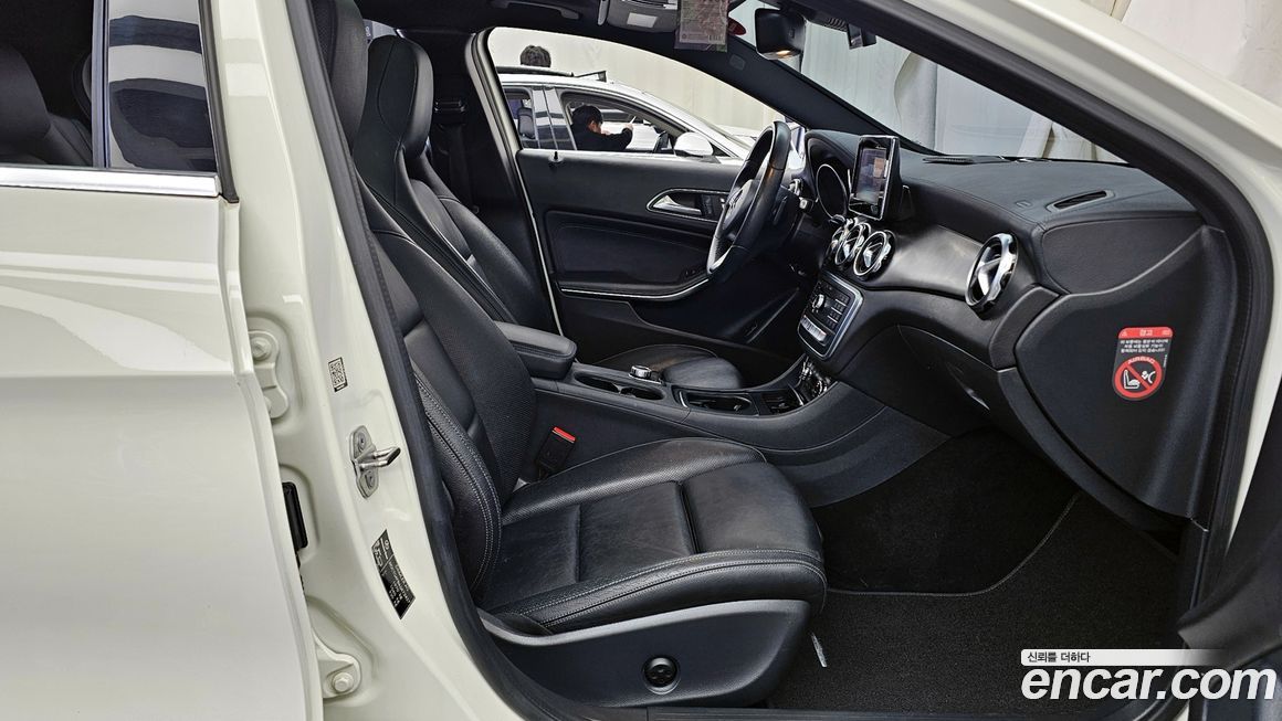 Mercedes-Benz GLA-Class 2018