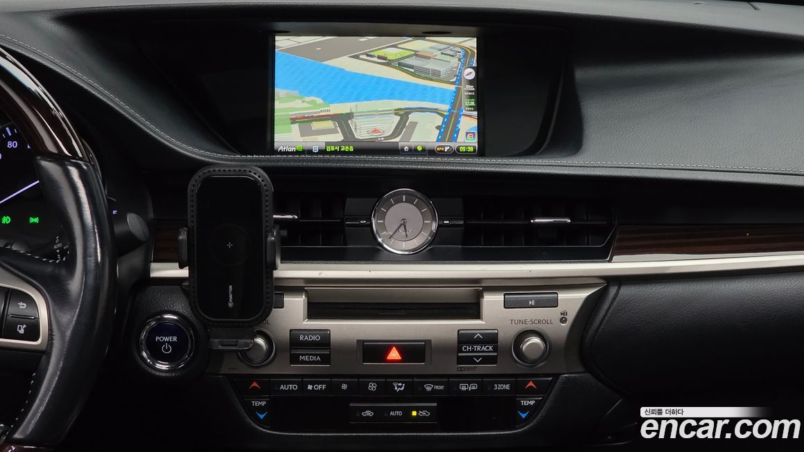 Lexus ES 2018