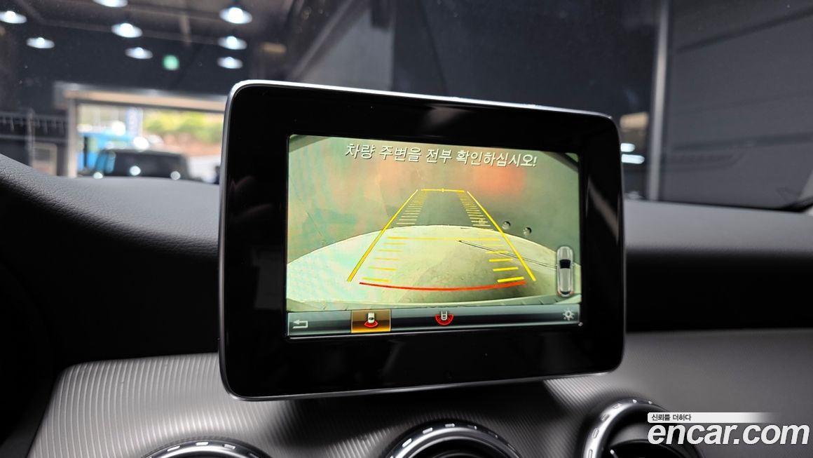 Mercedes-Benz GLA-Class 2017