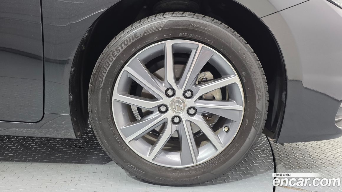 Lexus ES 2018