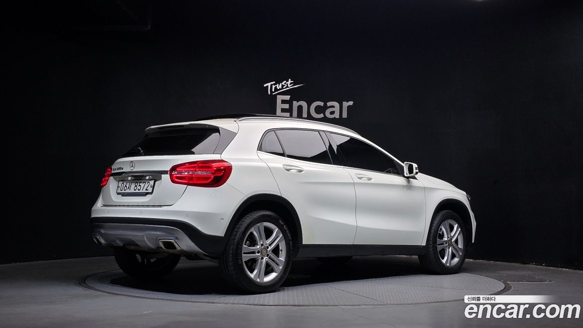 Mercedes-Benz GLA-Class 2017