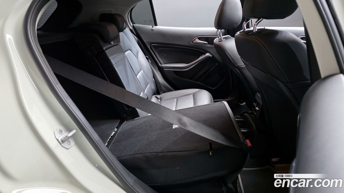 Mercedes-Benz GLA-Class 2017