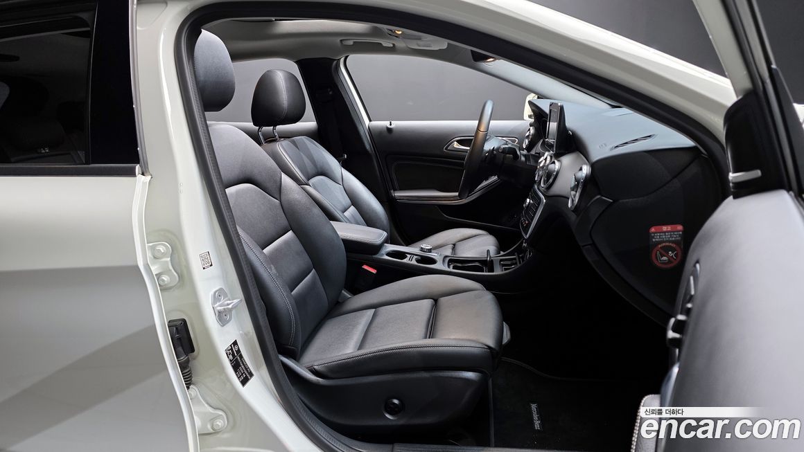 Mercedes-Benz GLA-Class 2017