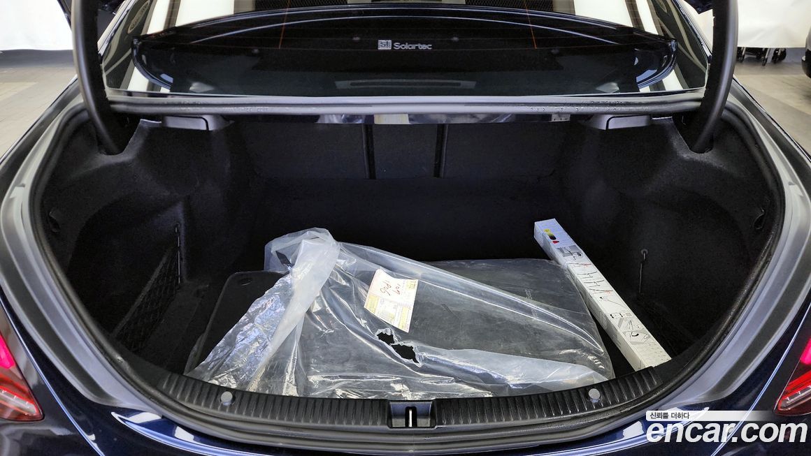 Mercedes-Benz C-Class 2019