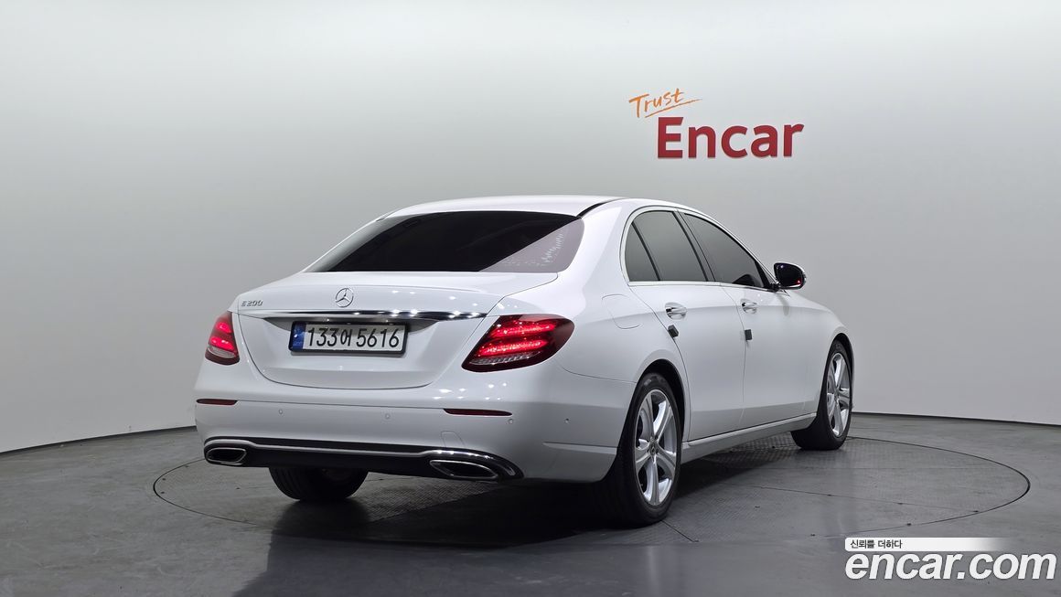 Mercedes-Benz E-Class 2018