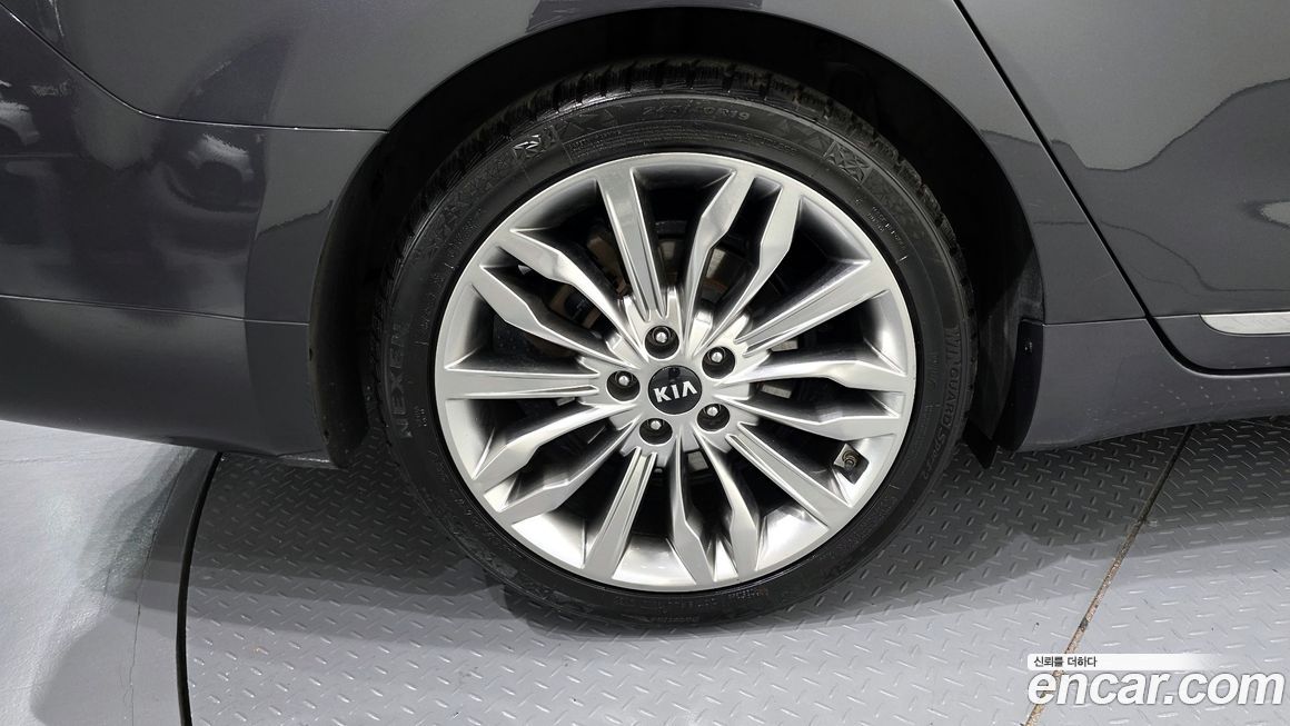 Kia K7 2020