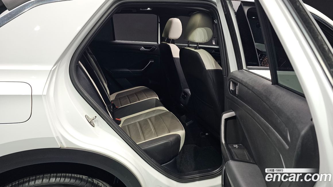 Volkswagen T-Roc 2021