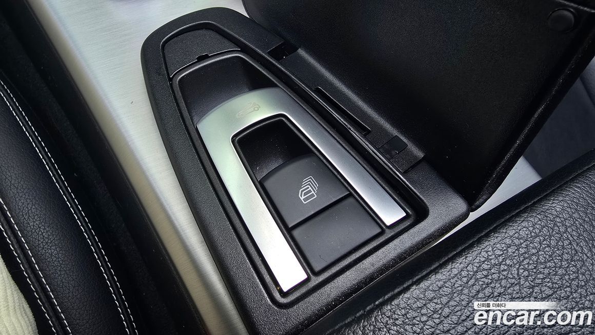 Mercedes-Benz SLK-Class 2016