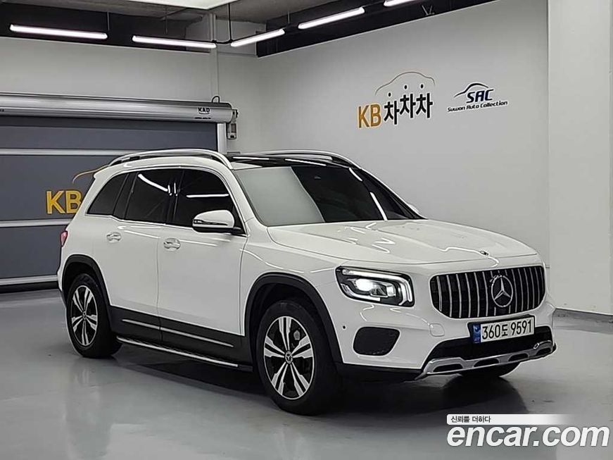 Mercedes-Benz GLB-Class 2021