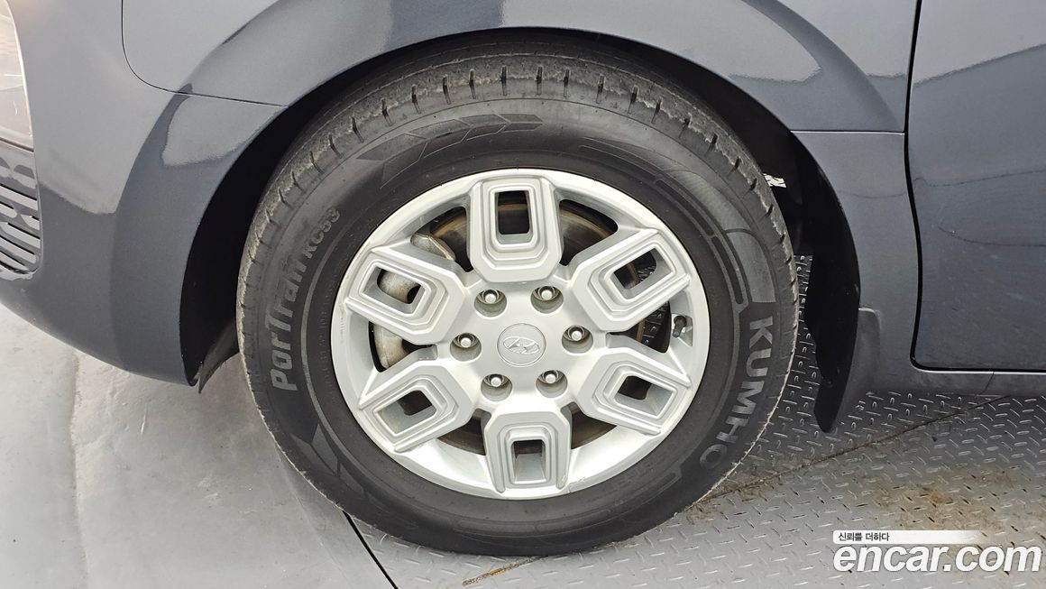 Hyundai Staria 2022
