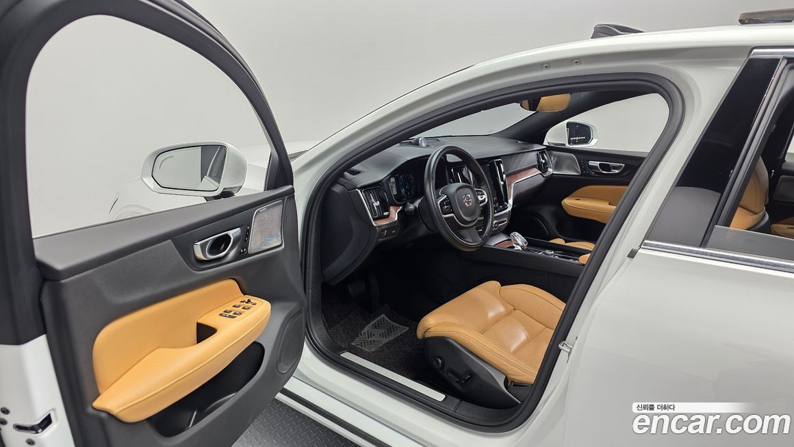 Volvo S60 2021