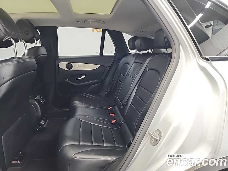 Mercedes-Benz GLC-Class 2019