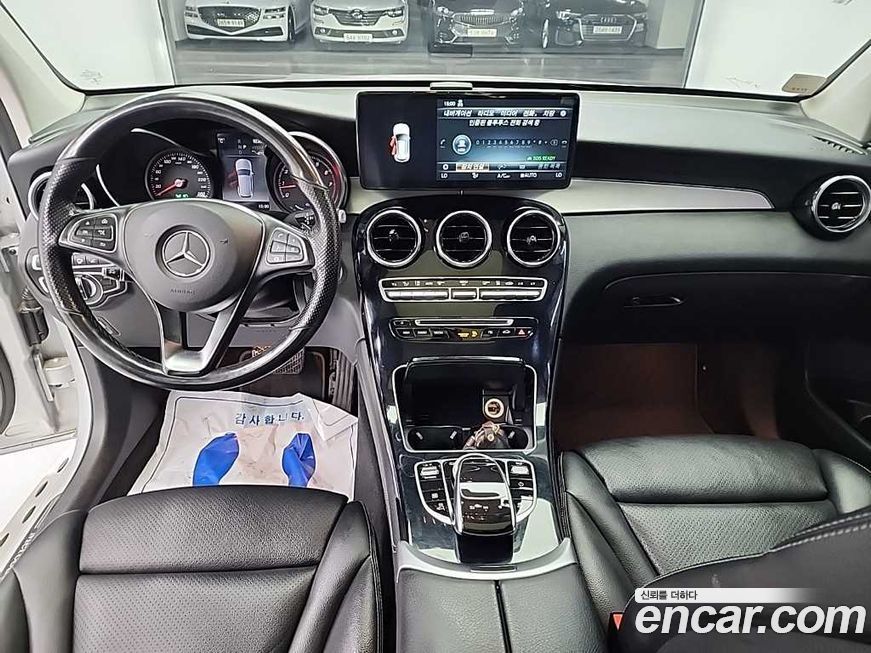 Mercedes-Benz GLC-Class 2019