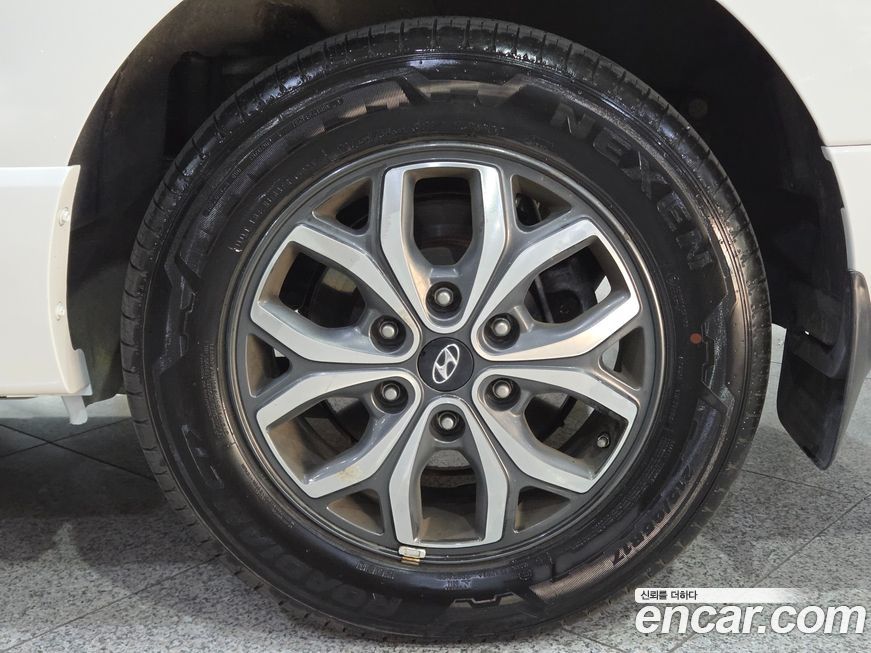 Hyundai Starex 2019