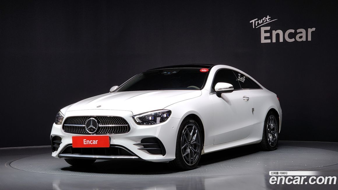 Mercedes-Benz E-Class 2022