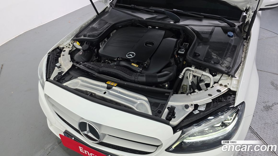 Mercedes-Benz C-Class 2020