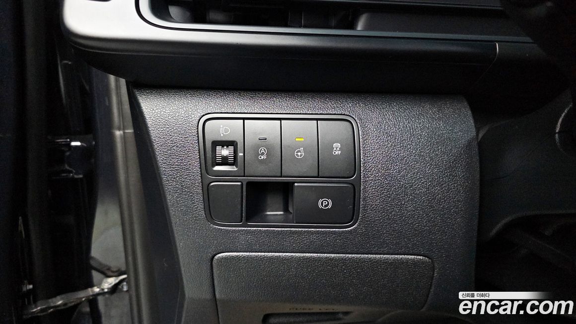 Hyundai Staria 2024