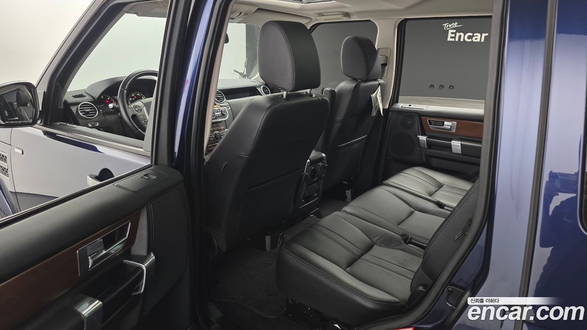 Land Rover Discovery 2016