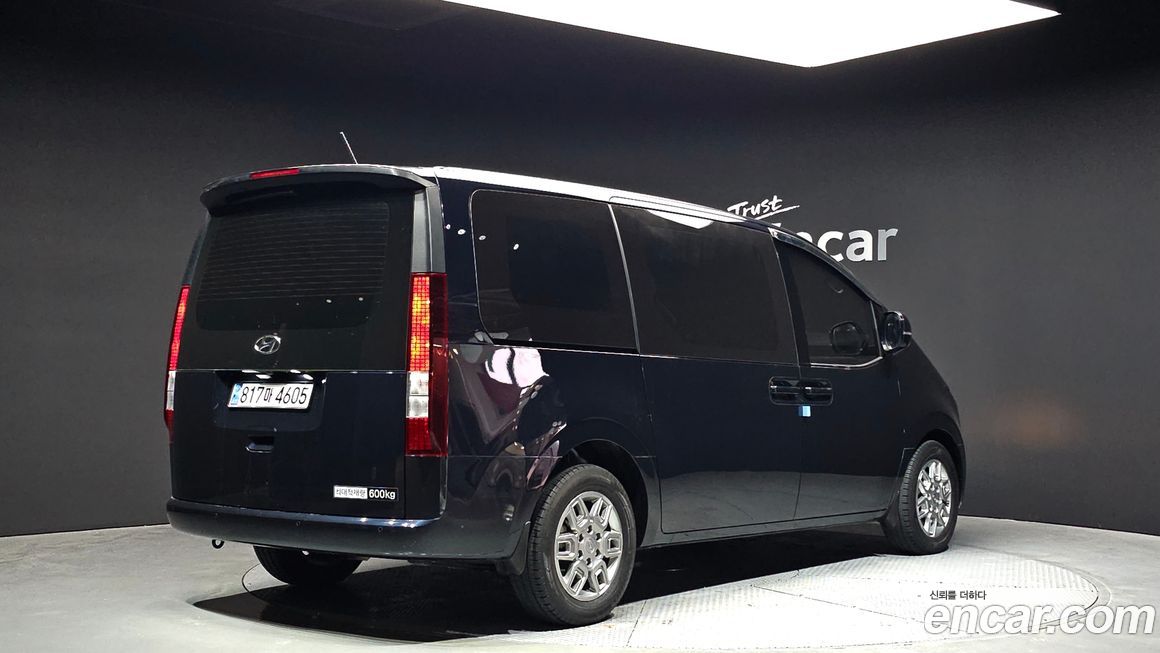 Hyundai Staria 2024