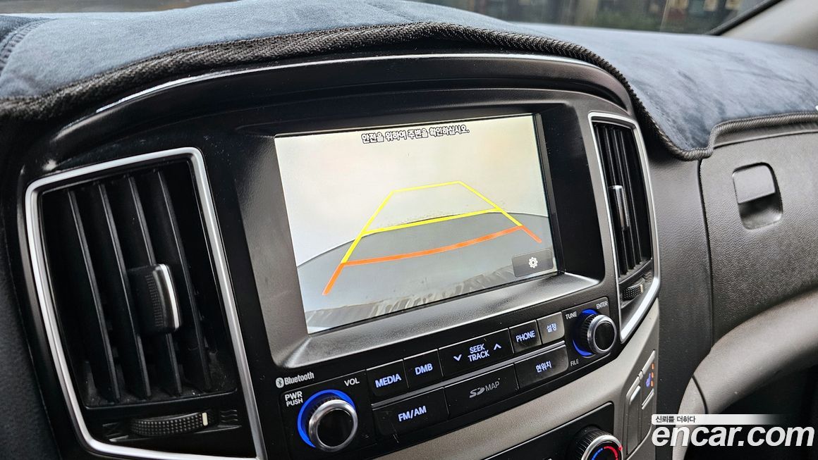 Hyundai Starex 2016