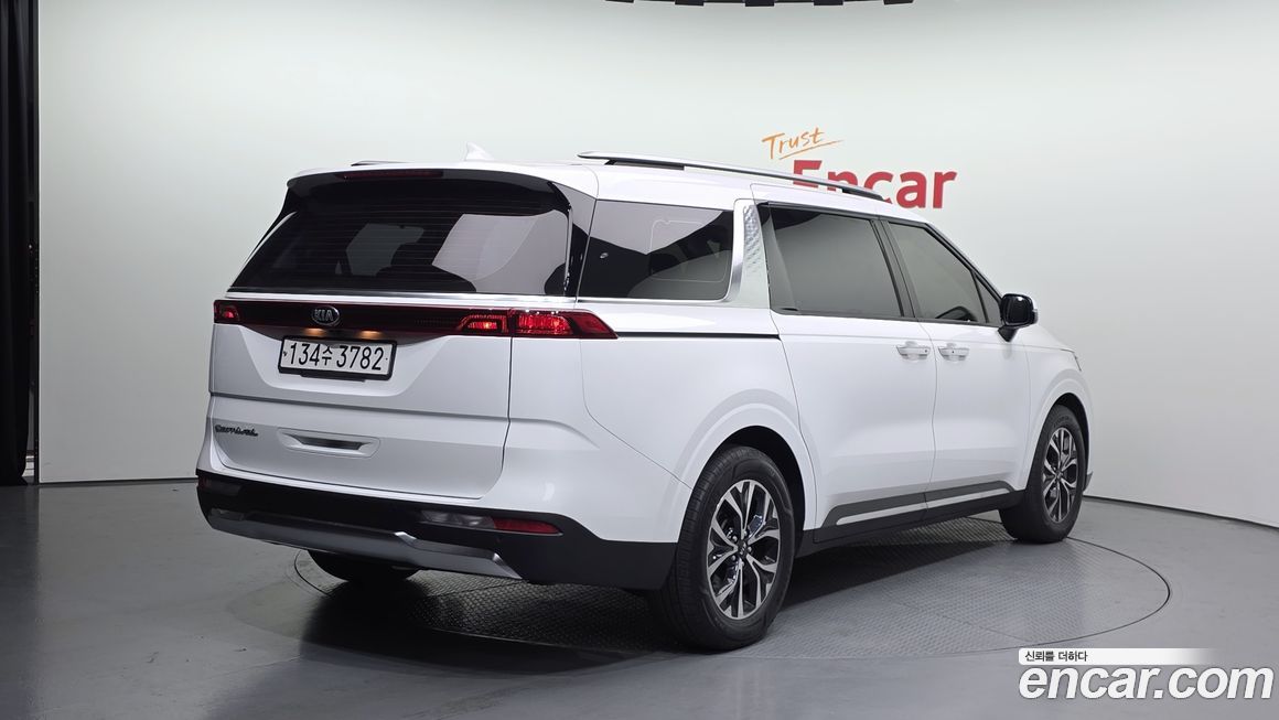Kia Canival 2021