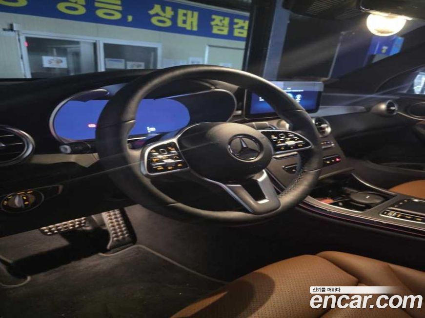 Mercedes-Benz GLC-Class 2021