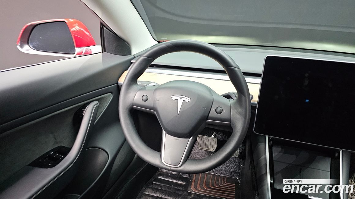 Tesla Model 3 2020